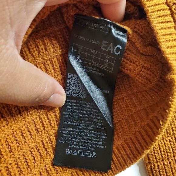 Guess sweatshirt - Picture 4 of 6